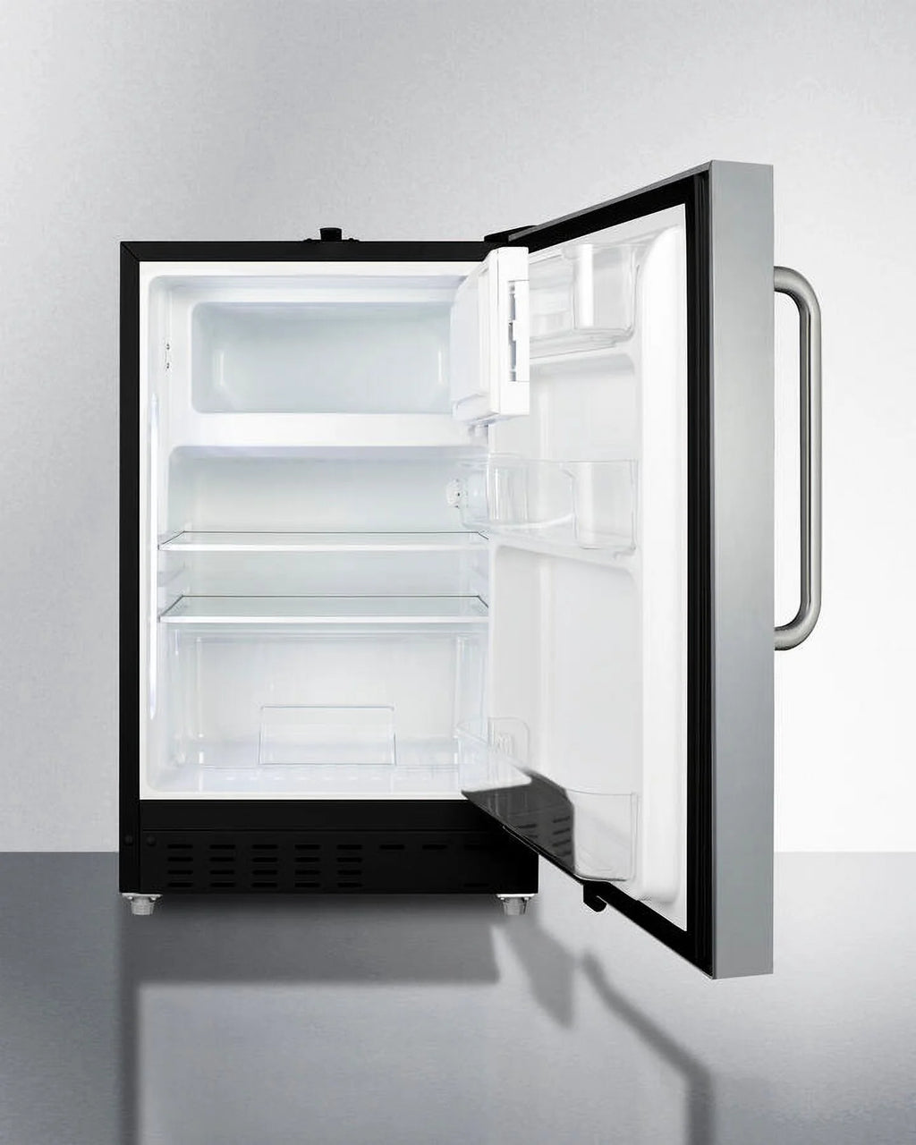 COMPACT REFRIGERATOR K38619